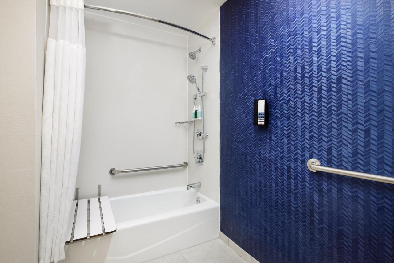 Fairfield Inn & Suites Worcester Auburn Bagian luar foto