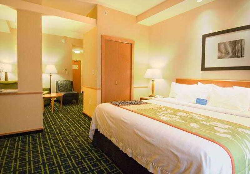 Fairfield Inn & Suites Worcester Auburn Bagian luar foto